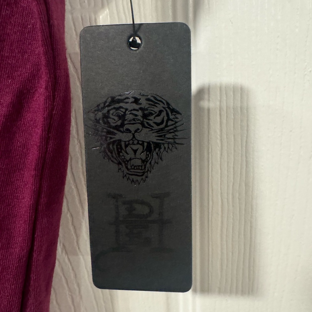 Ed Hardy Maroon baby tee with Gold Script - Picture 3 of 6